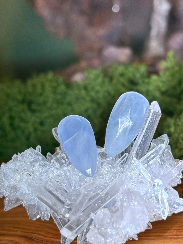 Natural Blue Chalcedony Nail