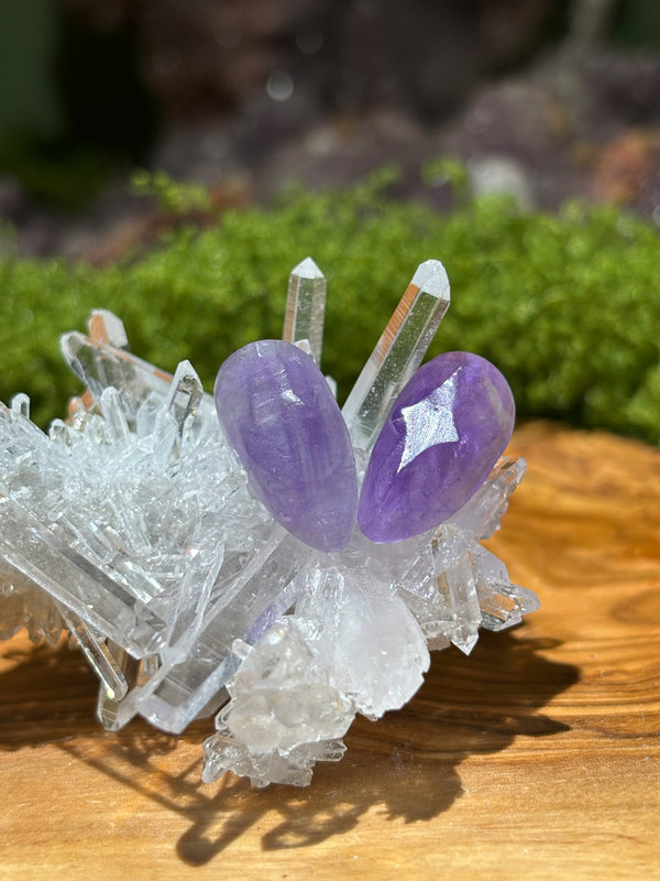 Natural amethyst nail