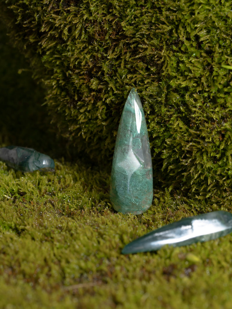 natural Moss Agate Nail