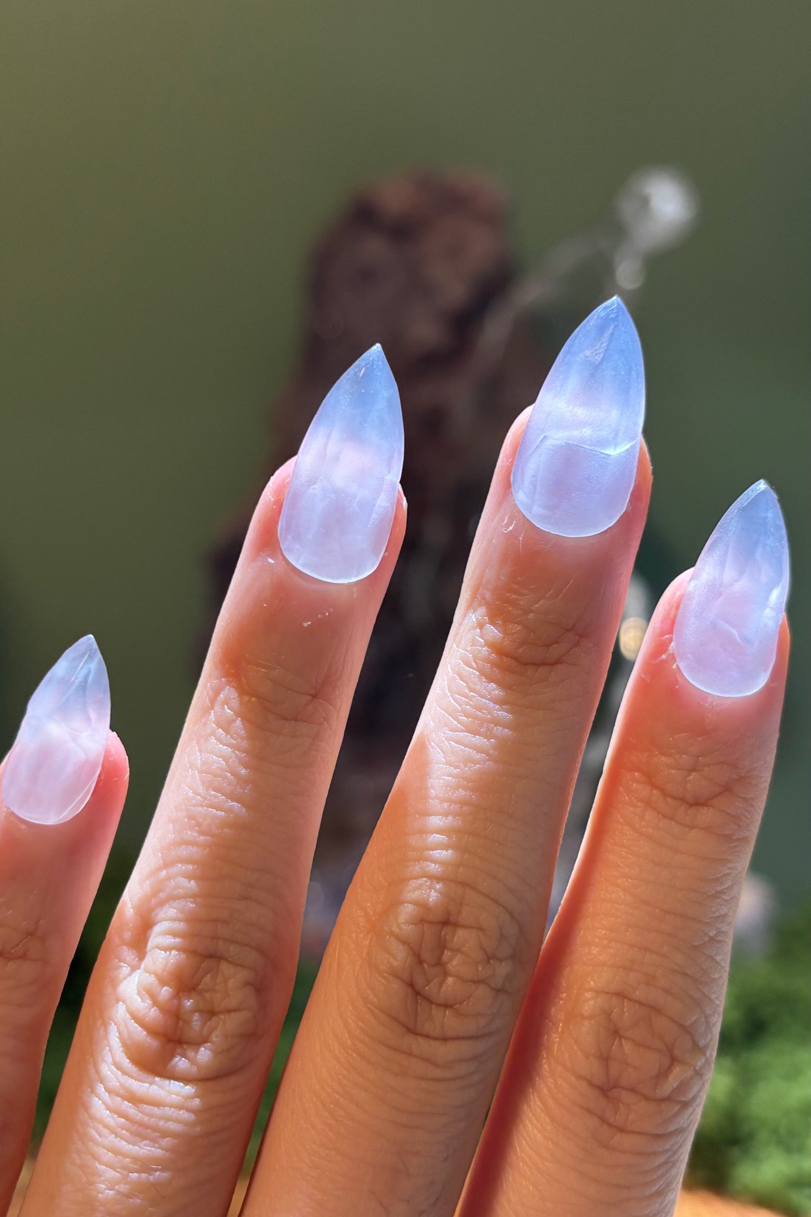 【bulebon】エバーネイルK Milky Crystal (S) Full set natural blue chalcedony nails (10pc) – Make it Crystal